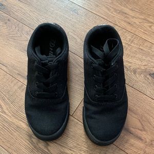 Heelys Black Canvas Skate Sneakers Youth 5 Lace Up